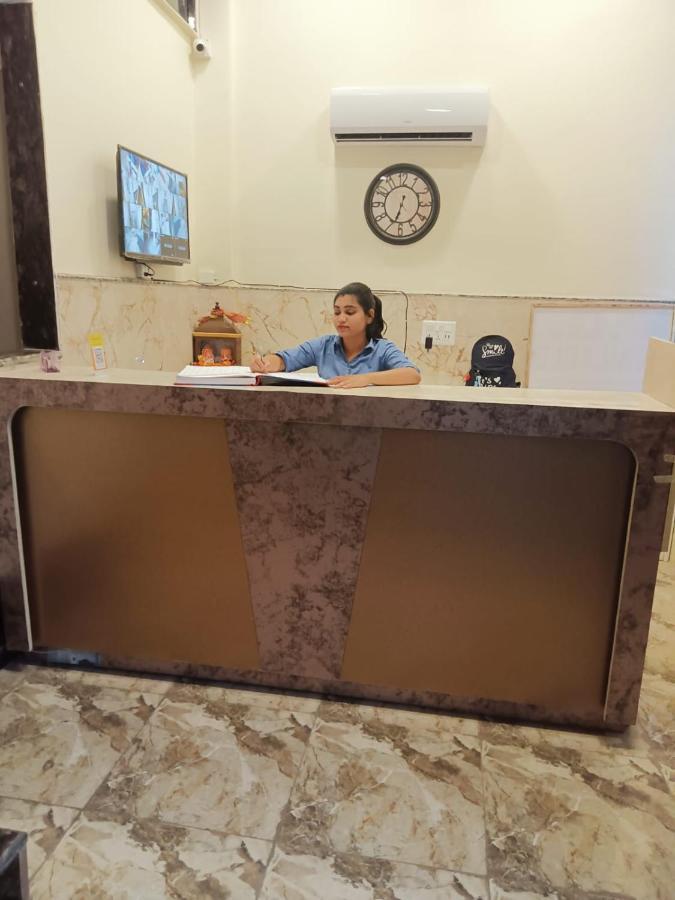Airport Hotel Dev Residency - Mahipalpur Yeni Delhi Dış mekan fotoğraf