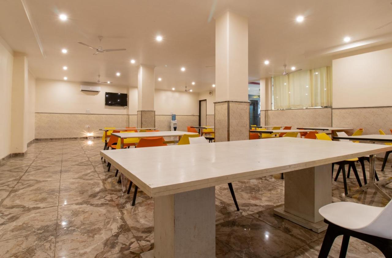 Airport Hotel Dev Residency - Mahipalpur Yeni Delhi Dış mekan fotoğraf